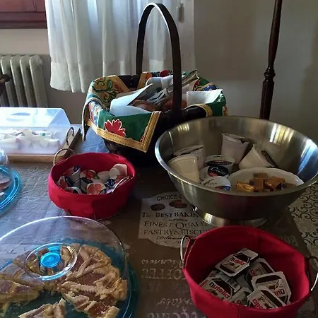 Maccioni فندق مبيت وإفطار